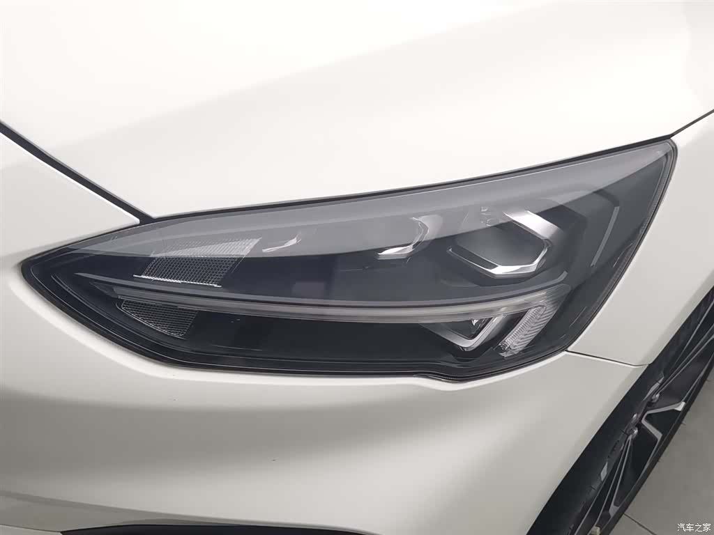 Ford Focus, 2021 7