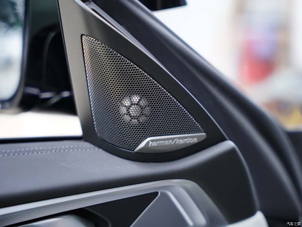 BMW M4, 2023 32