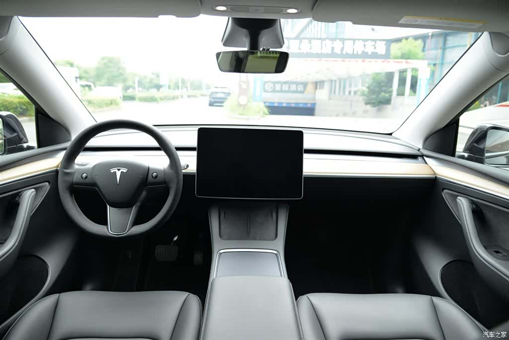 Tesla Model Y, 2021 8