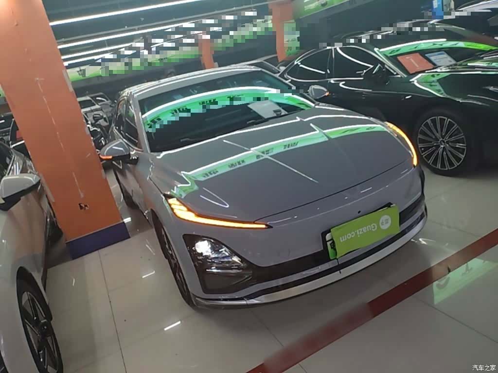 Wuling Starlight, 2024 4