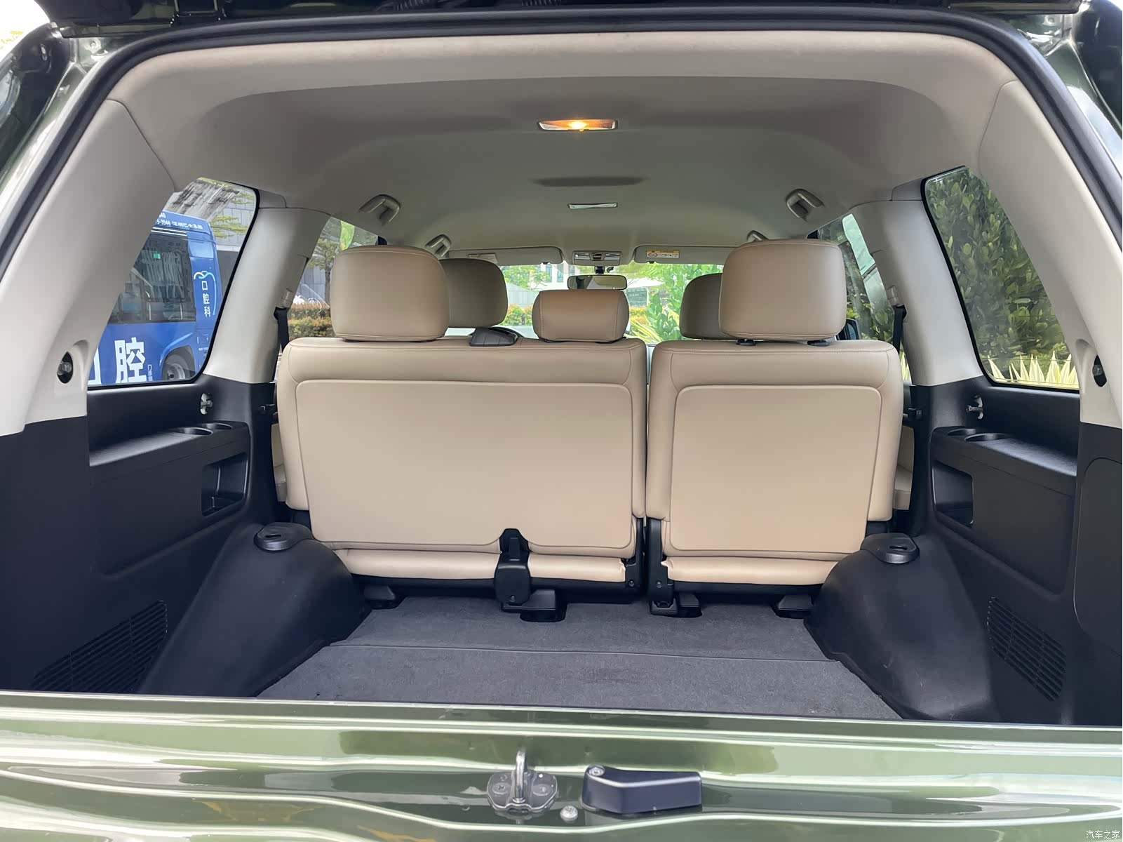 Toyota Land Cruiser, 2016 9