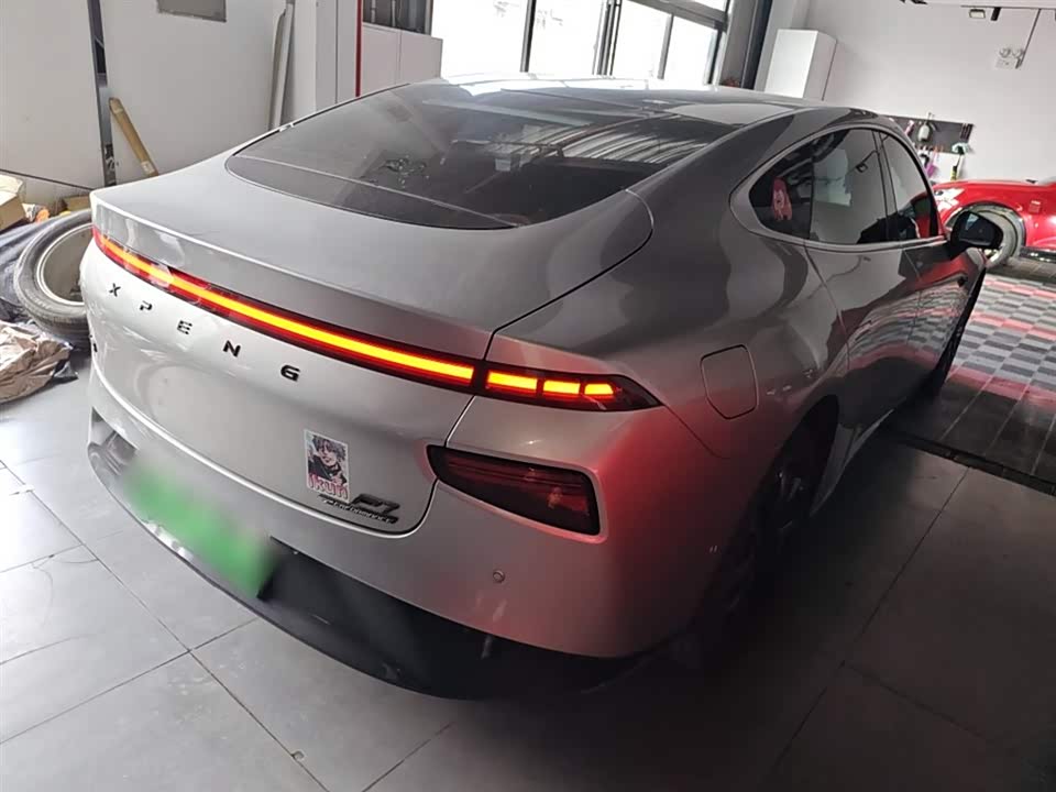 XPENG P7