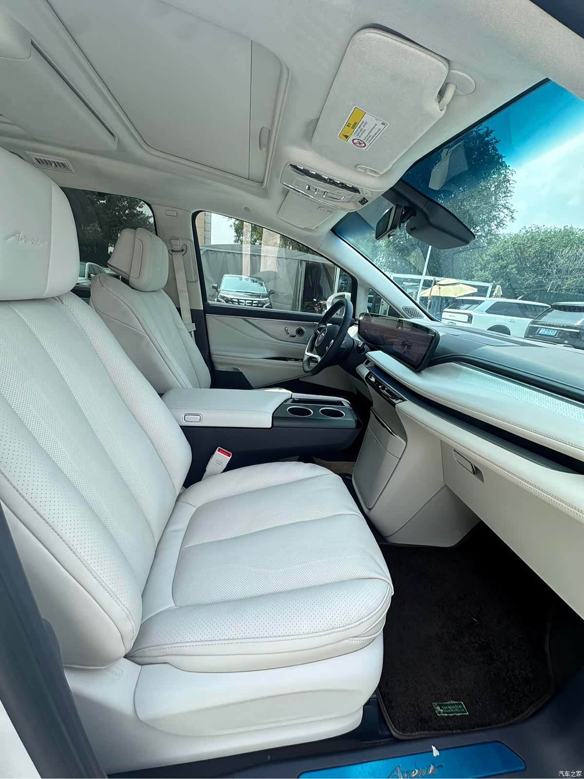 Buick GL8, 2025 21