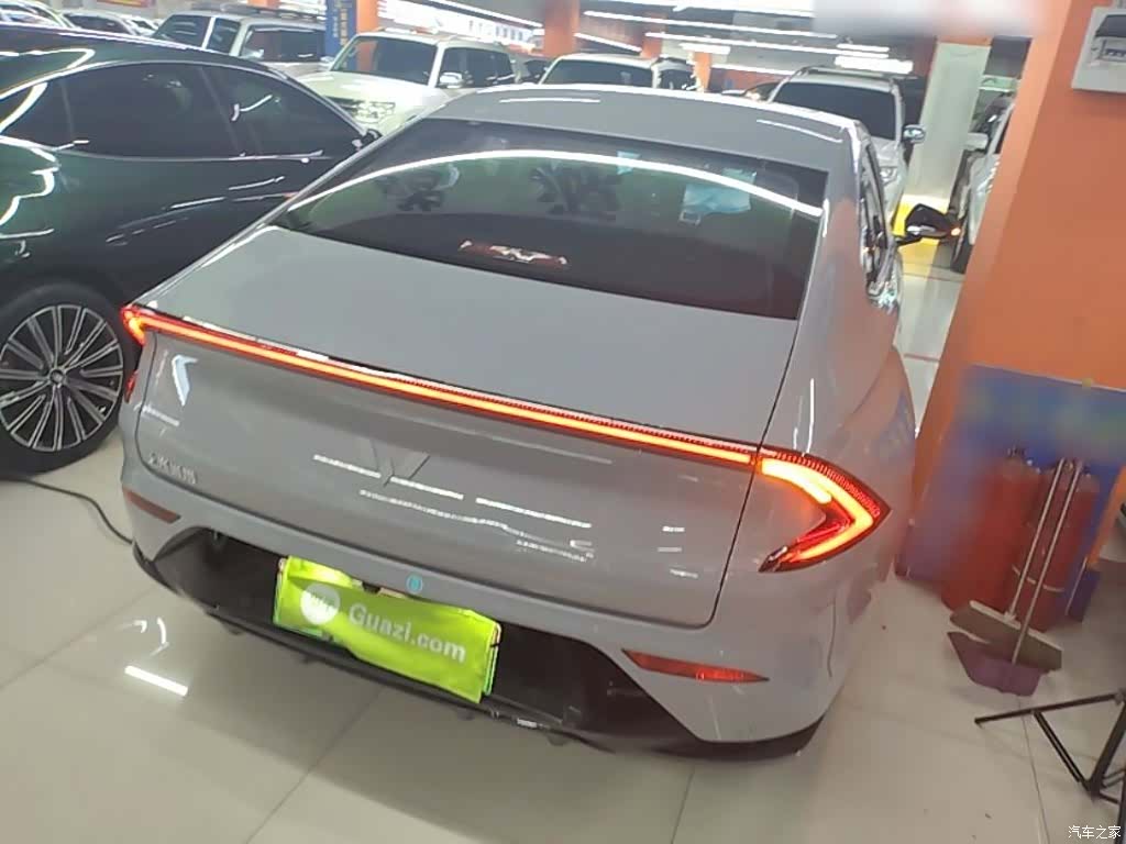 Wuling Starlight, 2024 7