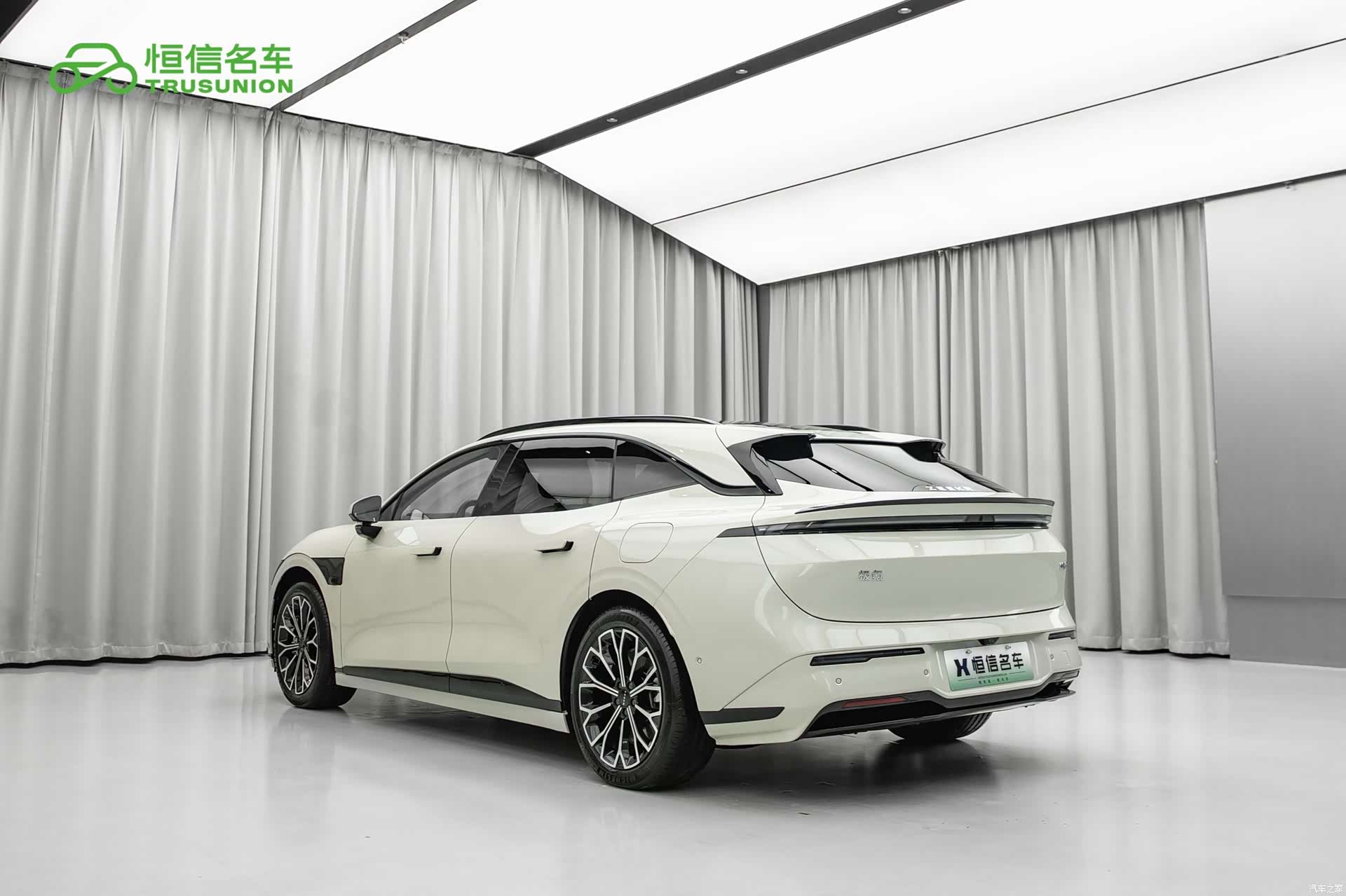 Zeekr 007, 2025 4
