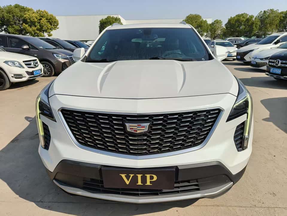 Cadillac XT4