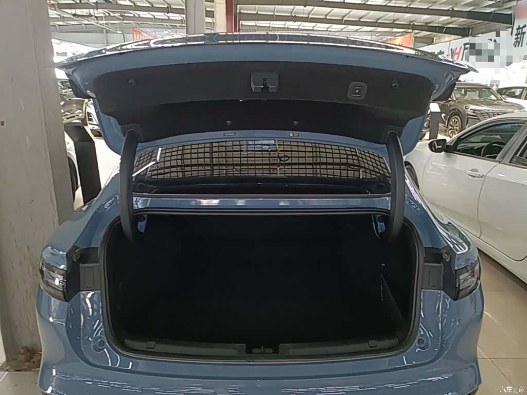 Leapmotor B01, 2025 19