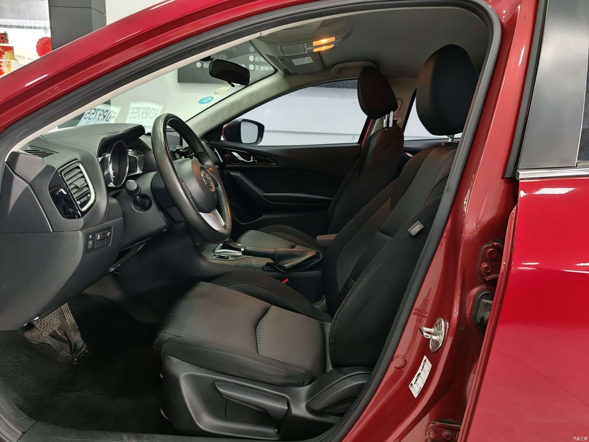 Mazda Mazda3, 2016 4