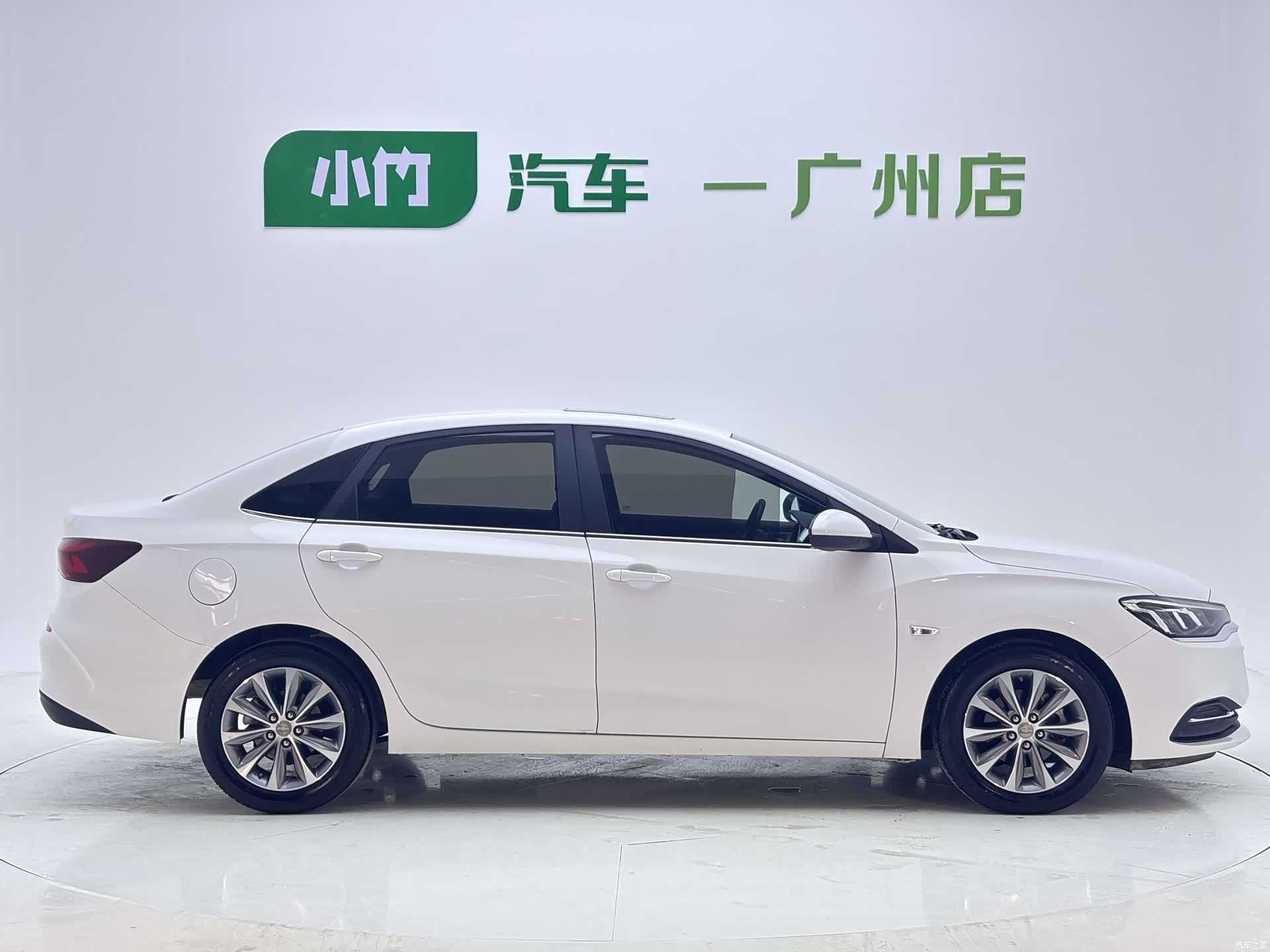 Chevrolet 320, 2022 8