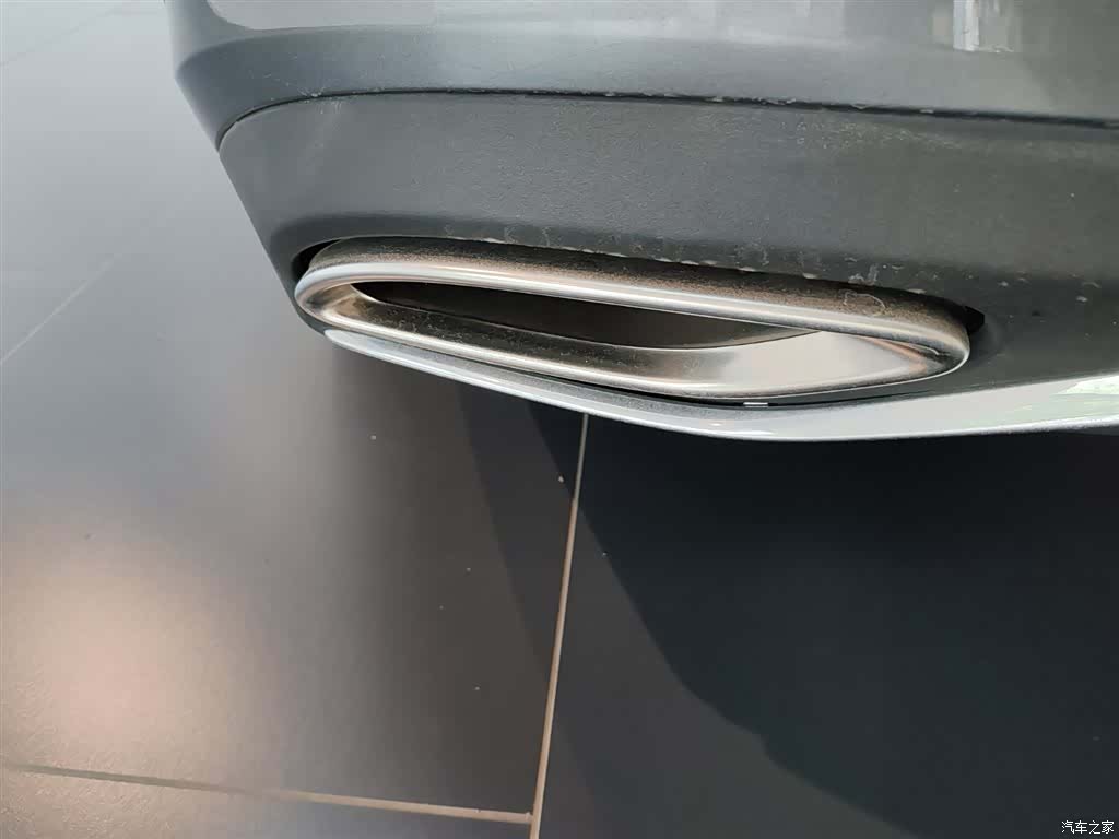 Mercedes-Benz E-Class, 2023 14