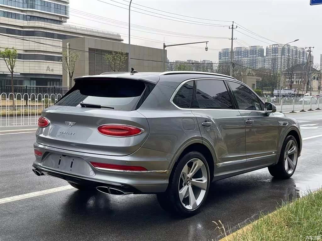 Bentley Bentayga, 2021 2