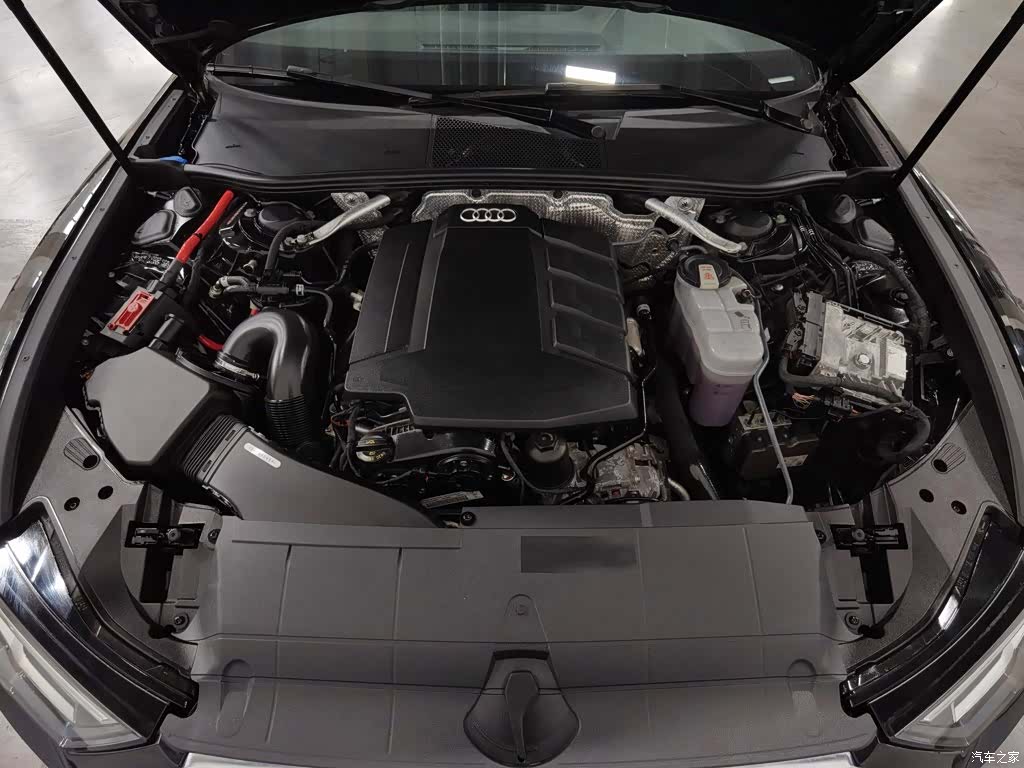 Audi A6L, 2022 6