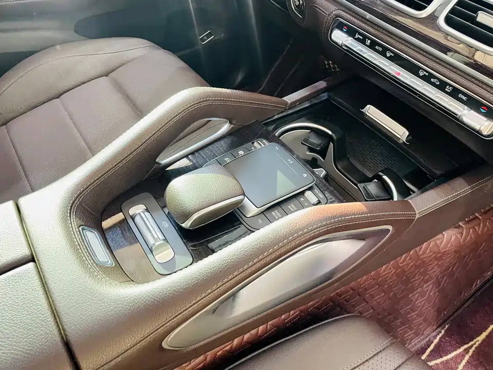 Mercedes-Benz GLS Mercedes-Benz GLS