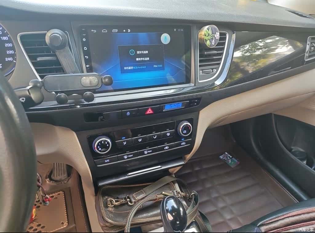 Hyundai GL, 2015 14