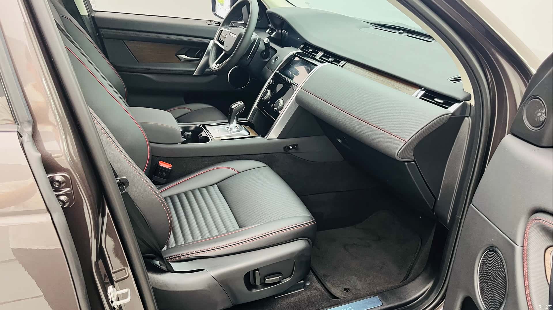 Land Rover Discovery, 2023 10