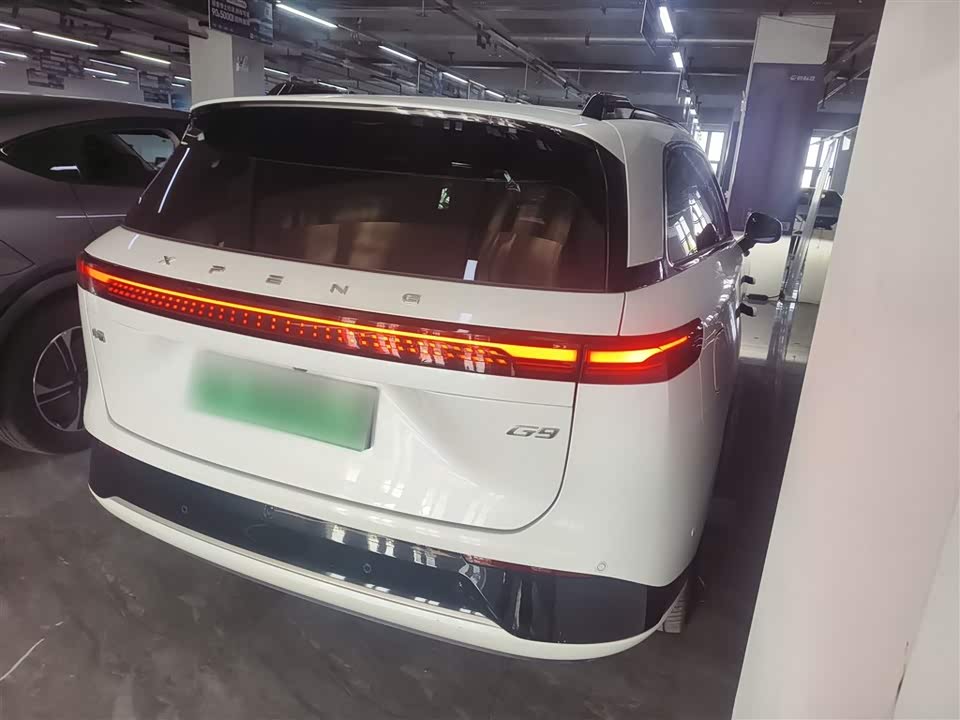 XPENG G9