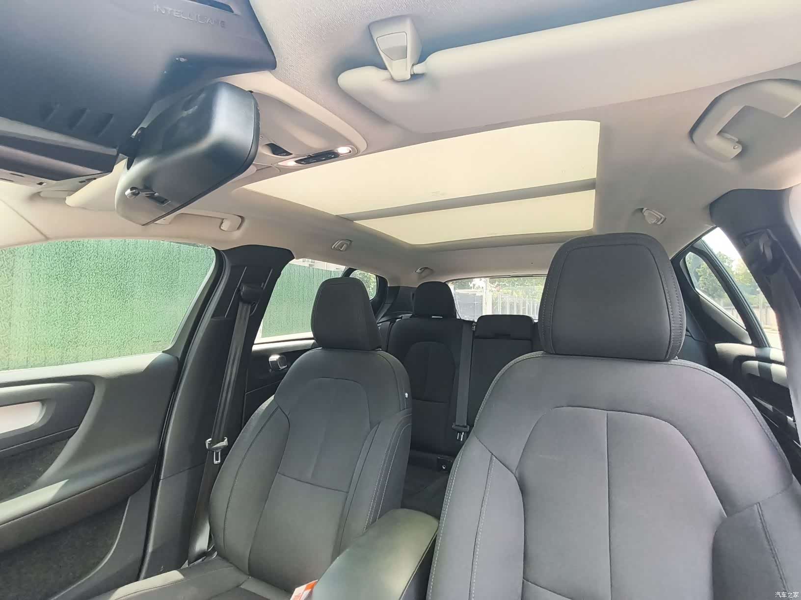 Volvo XC40, 2021 все фото