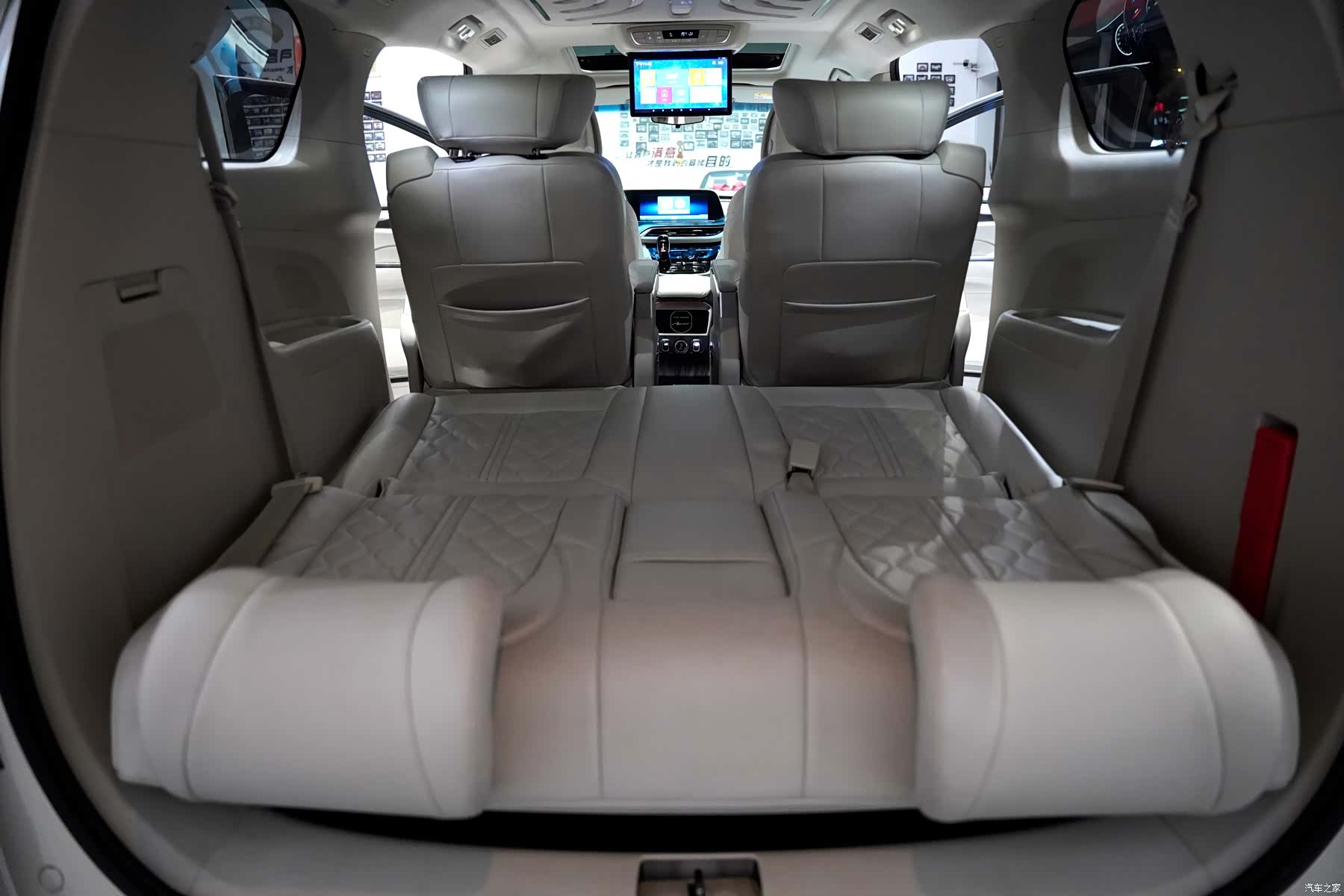 Buick GL8, 2022 15