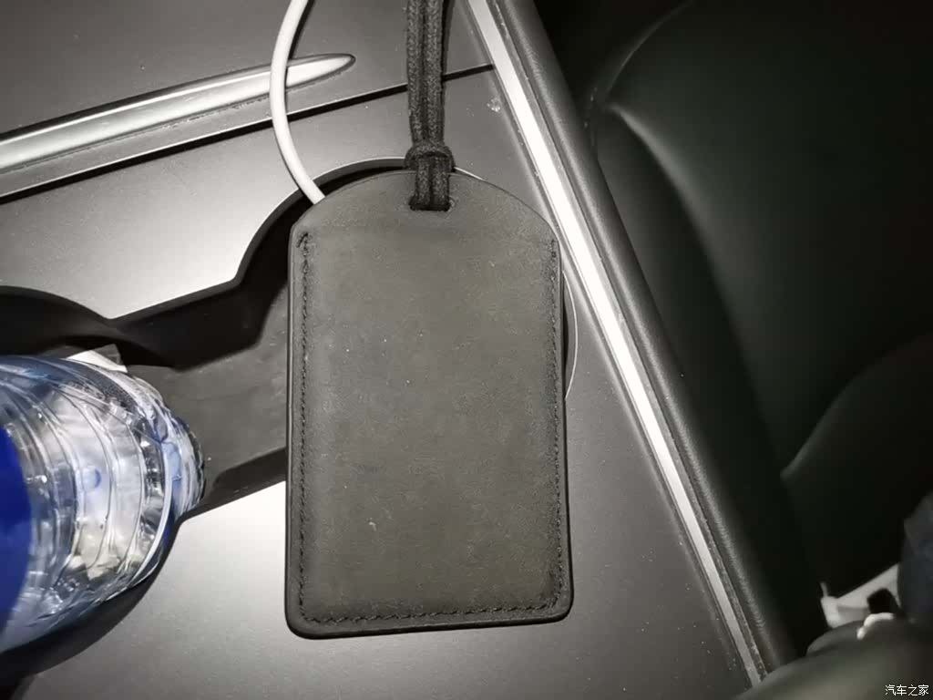 Tesla Model Y, 2023 9