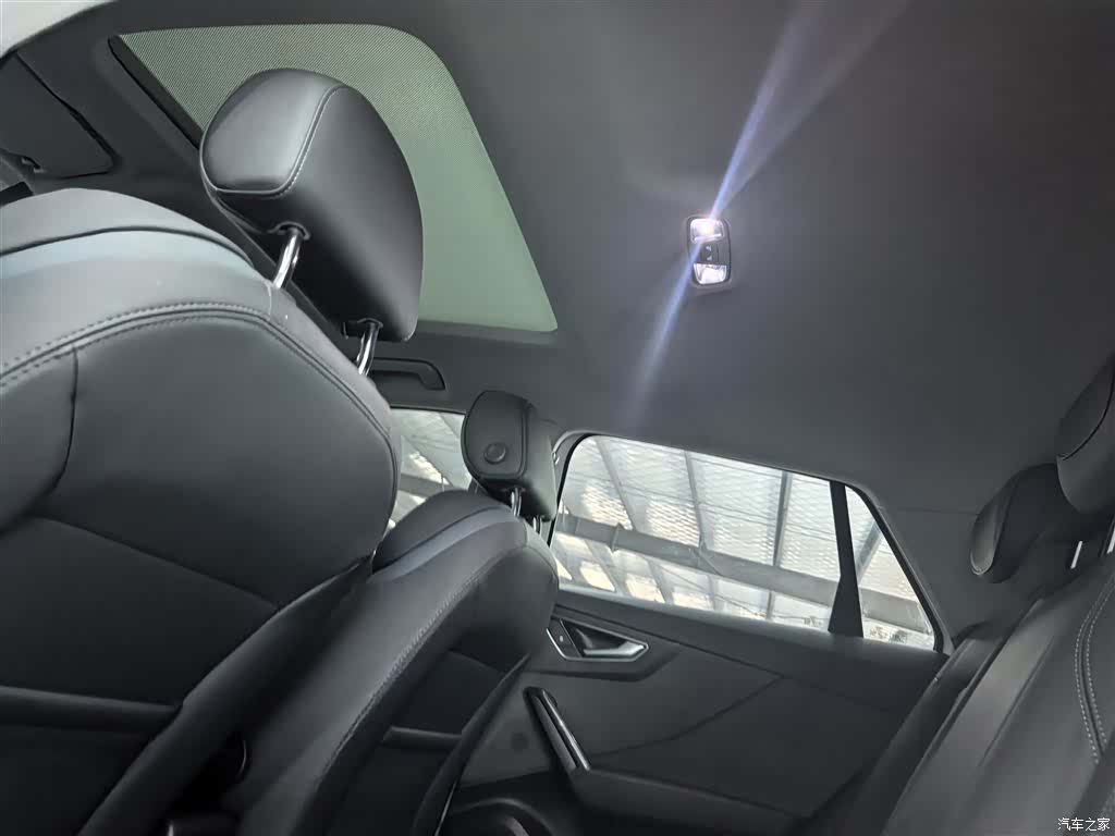 Audi Q2L, 2022 7