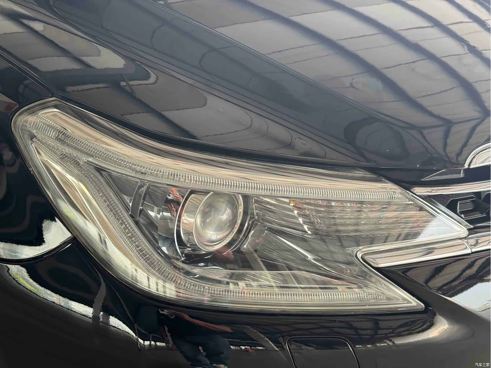 Toyota 2.5V, 2015 15