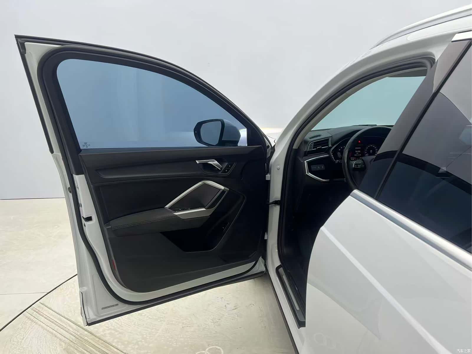 Audi Q3, 2022 18