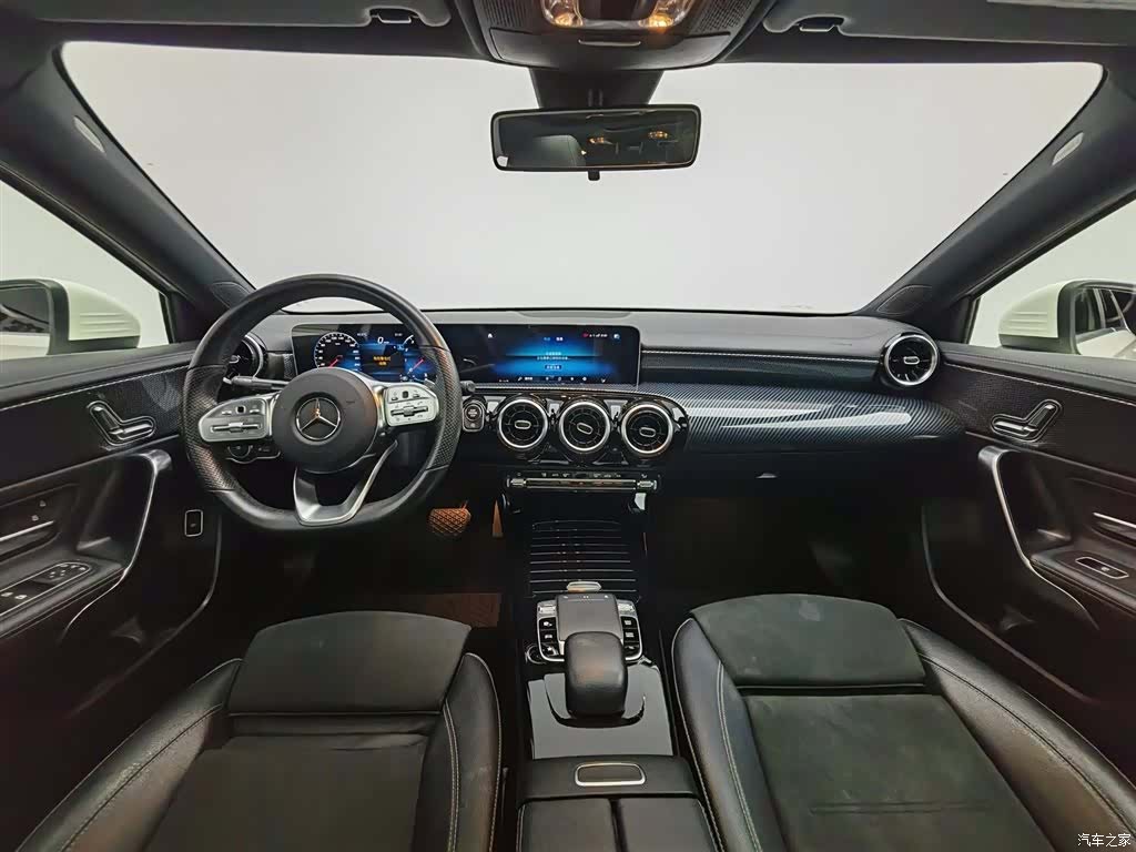 Mercedes-Benz A-Class, 2019 11