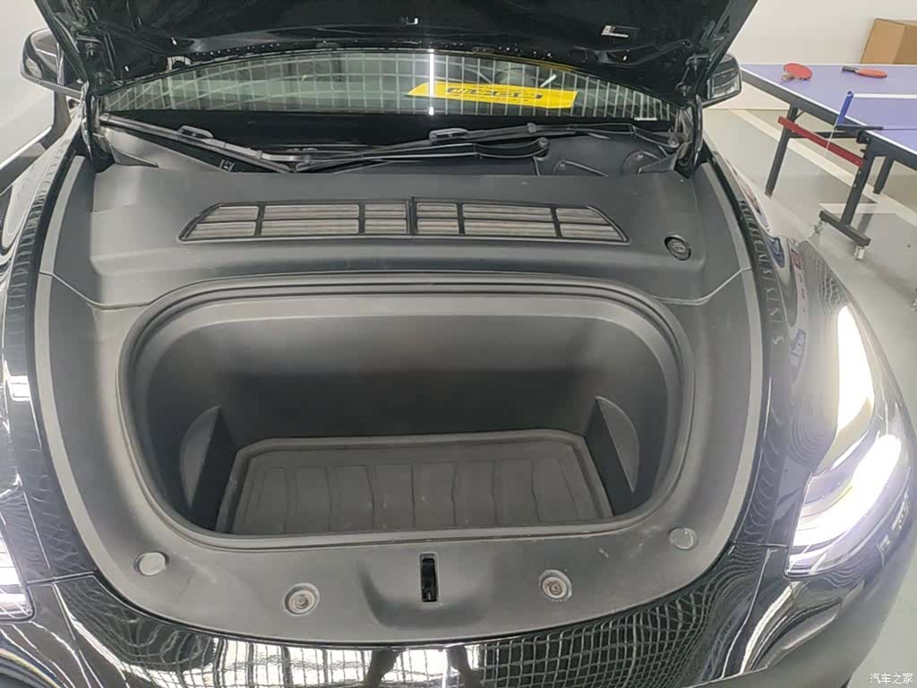 Tesla Model Y, 2021 20