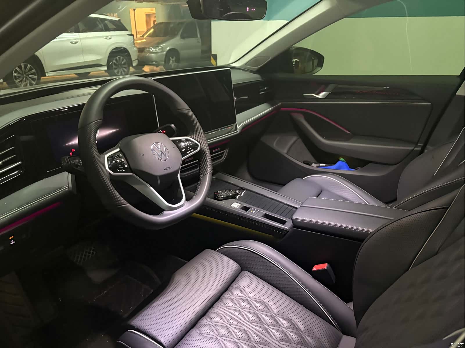 Volkswagen Magotan, 2026 4