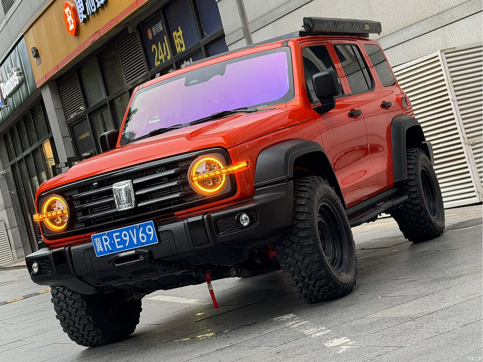 Tank 300, 2022 18