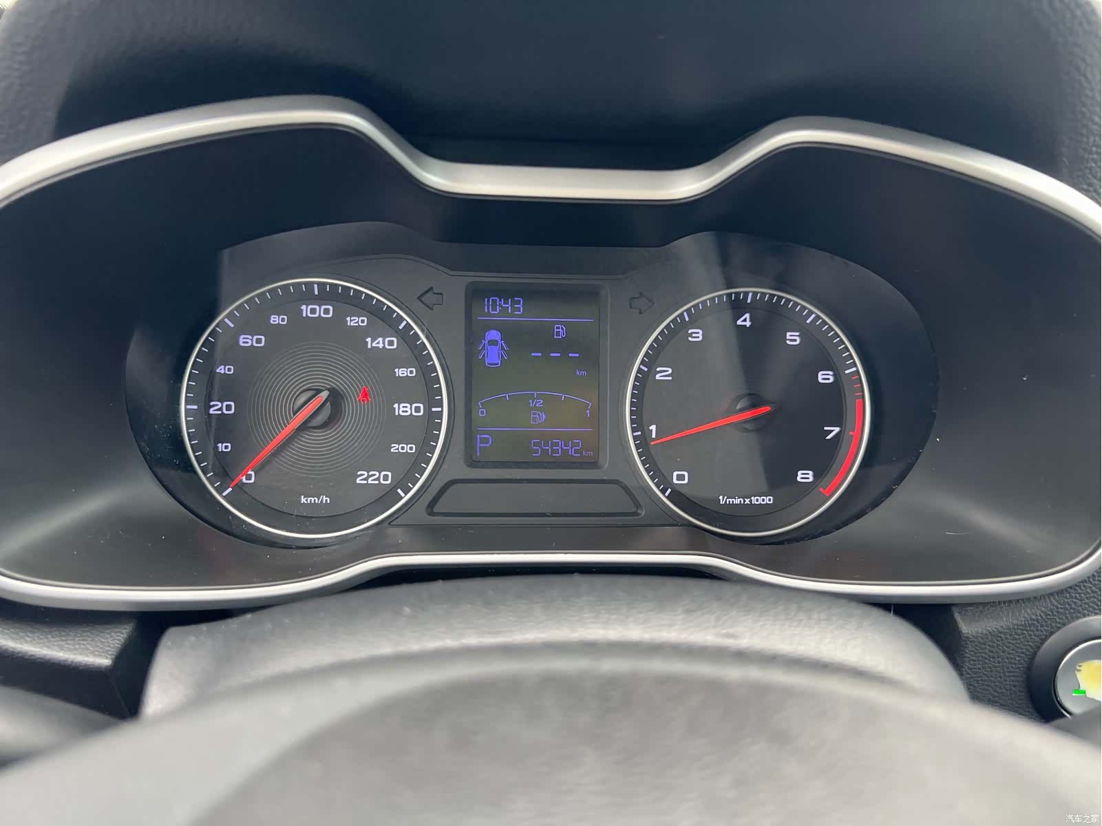 MG ZS, 2017 17