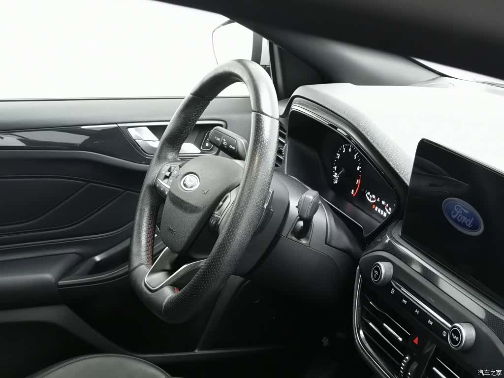 Ford Focus, 2019 22