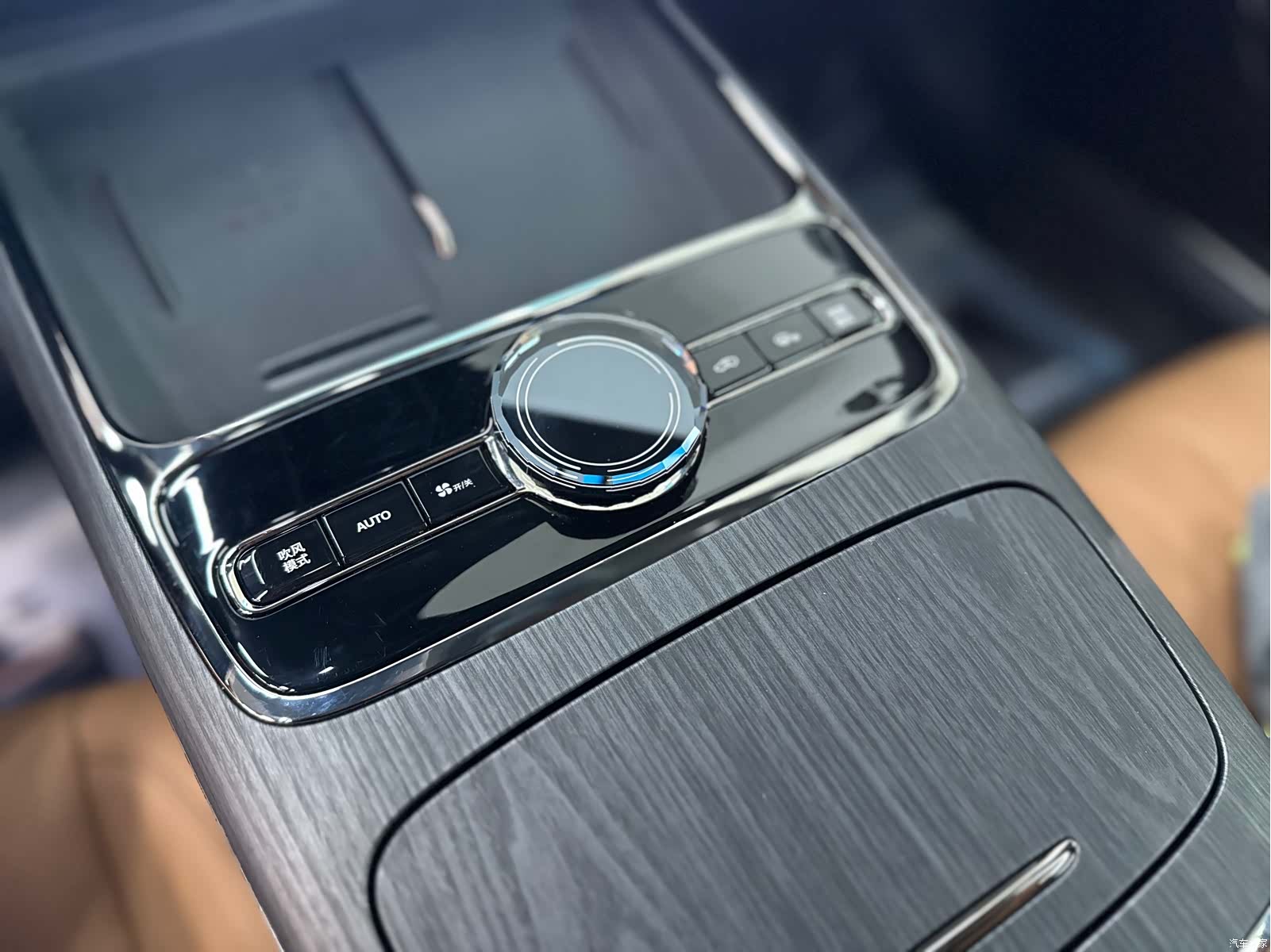 Geely 8, 2025 14