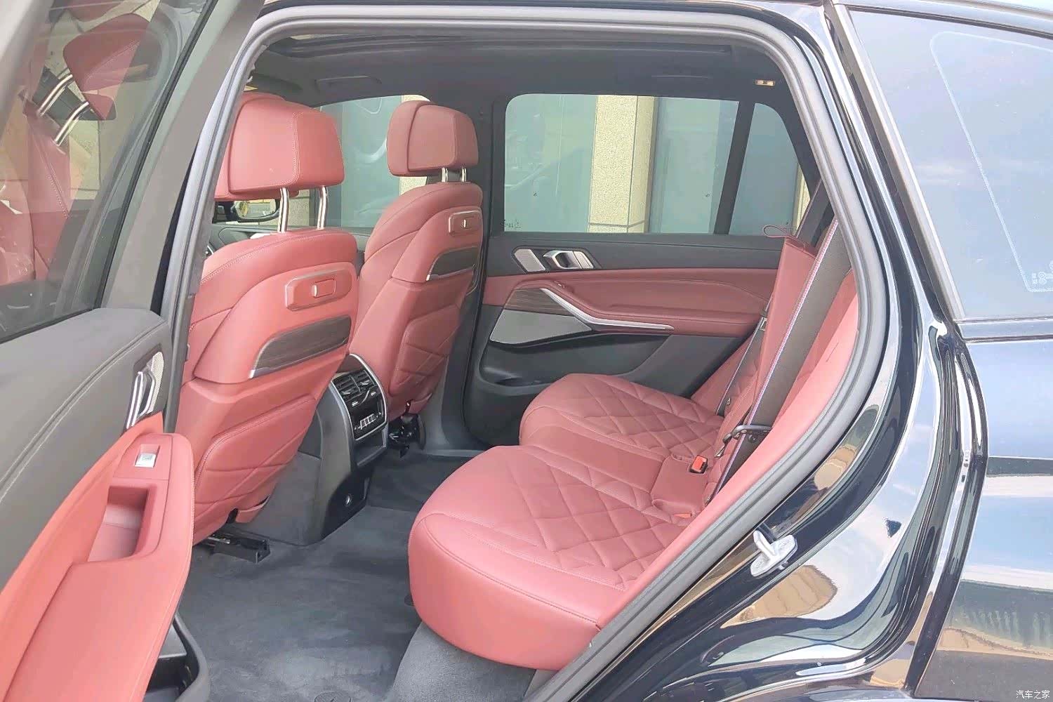 BMW X5, 2025 11