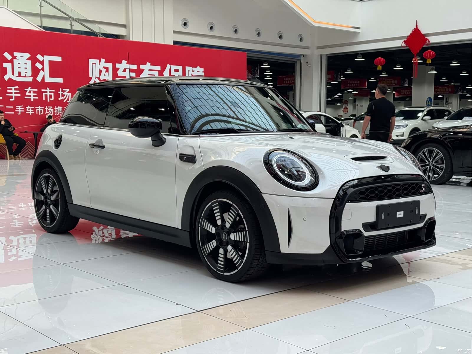 Mini Cooper, 2024 3