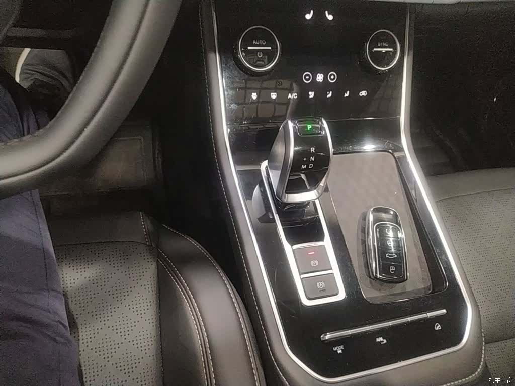 Chery Tiggo 8, 2026 14
