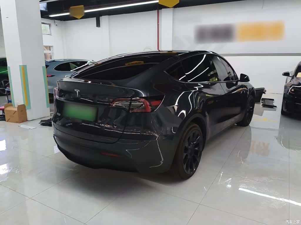 Tesla Model Y, 2024 7