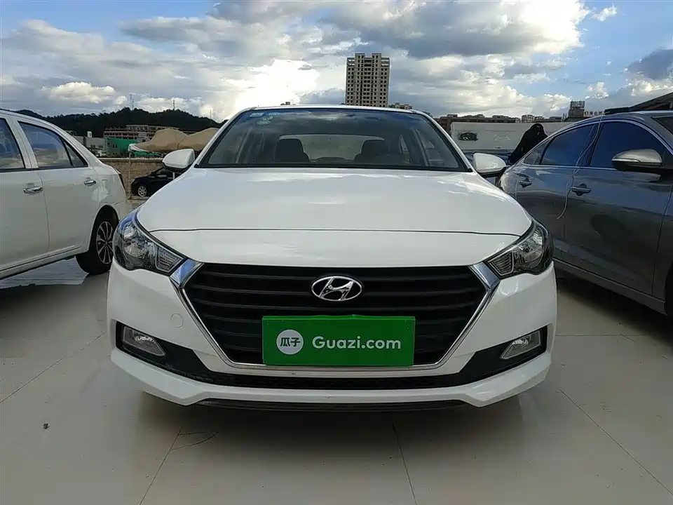 Hyundai Accept