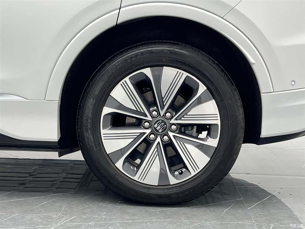 Buick E5, 2025 25