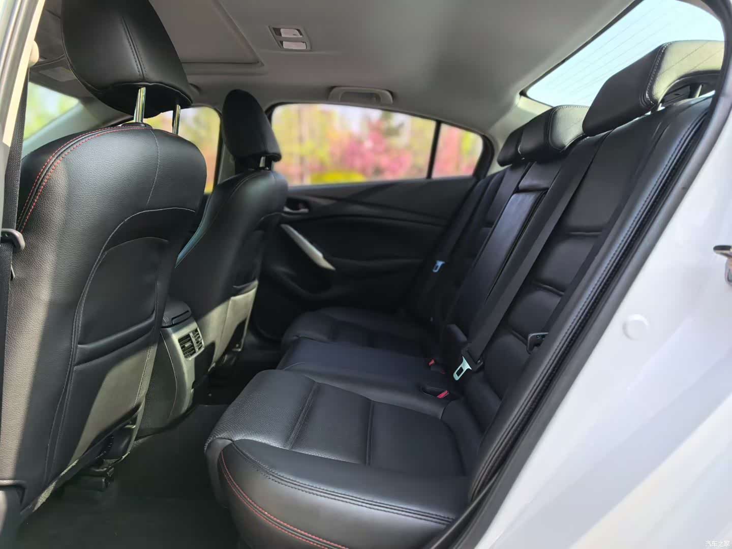 Mazda Atenza, 2016 8
