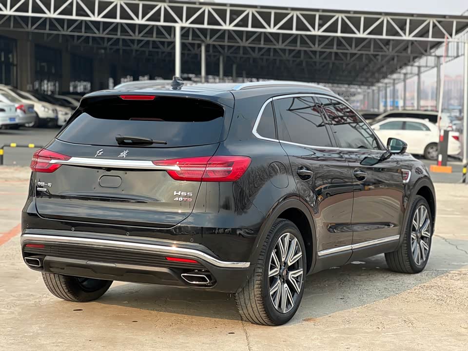 Hongqi HS5