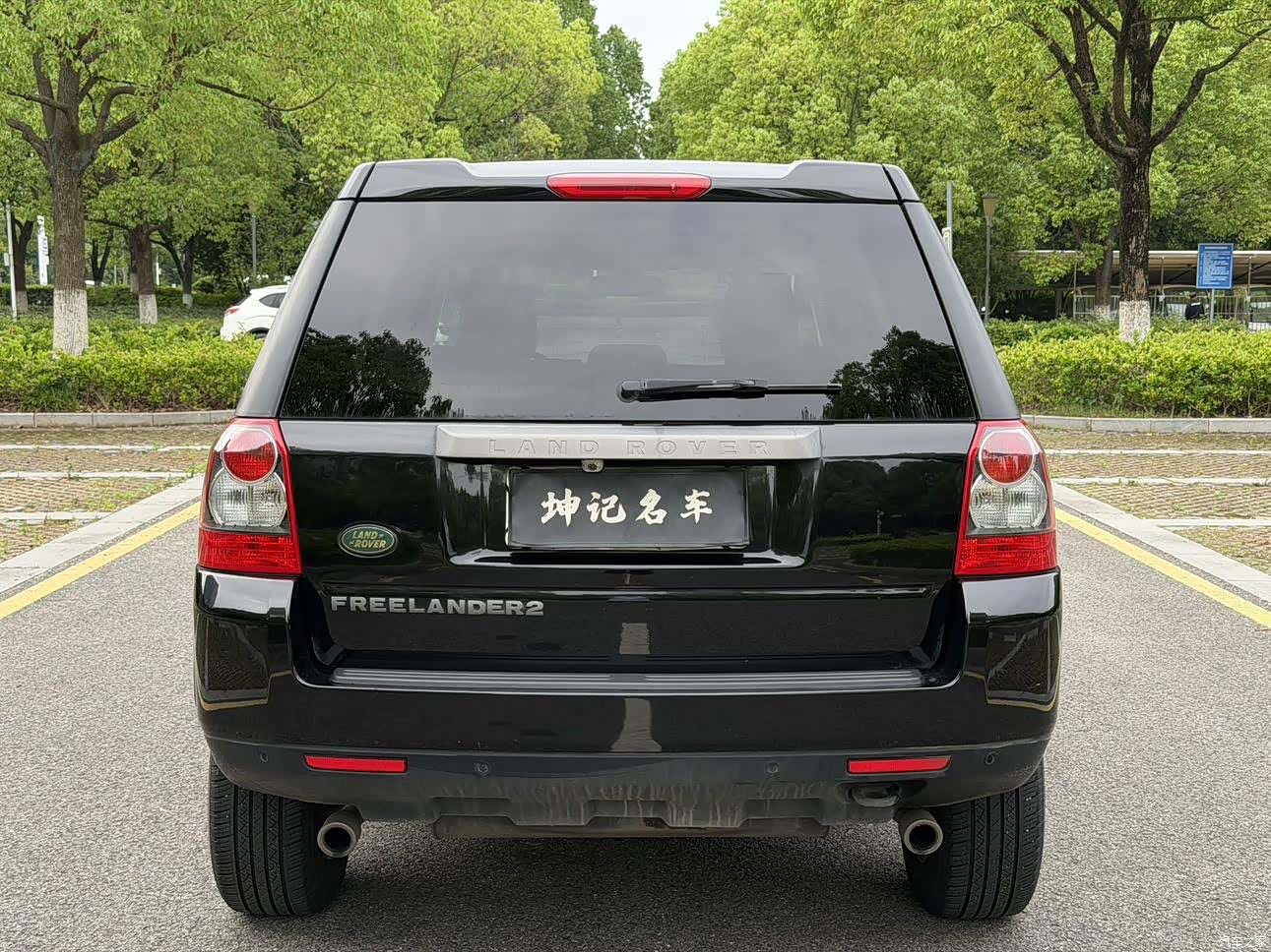 Land Rover i6, 2010 15