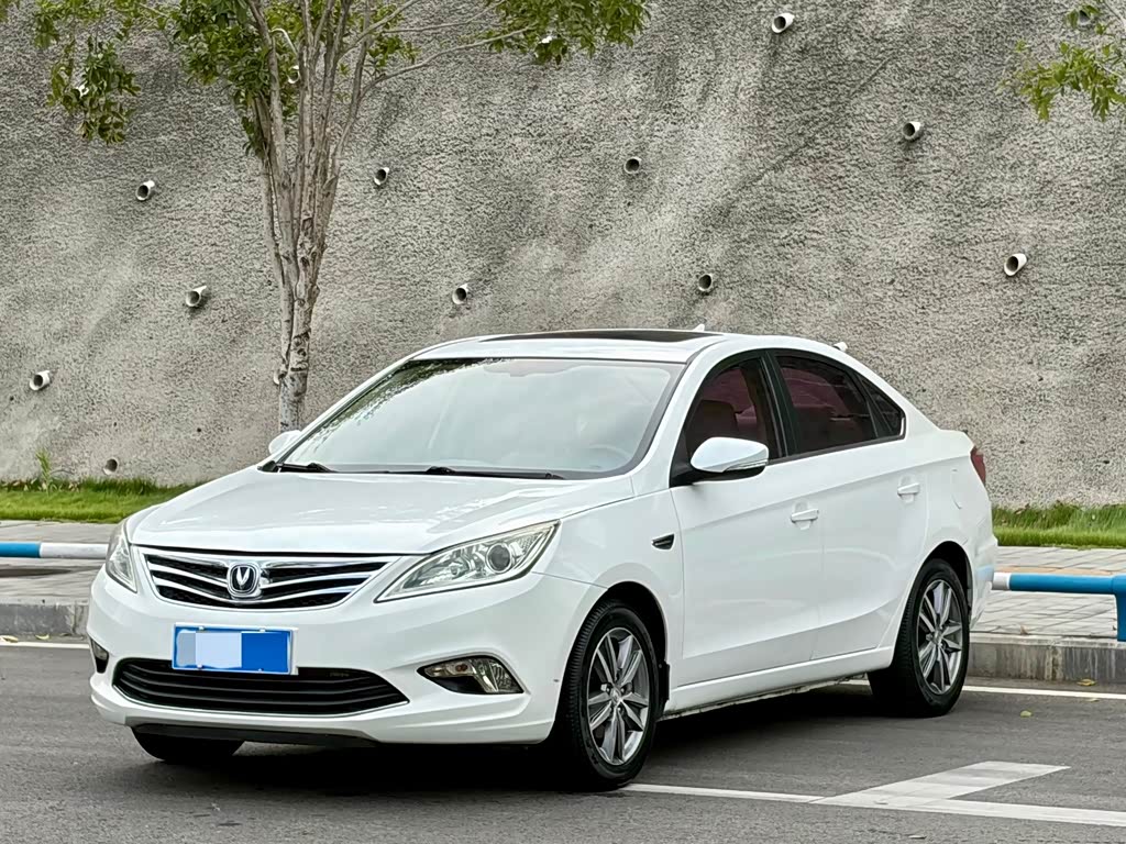 Changan Eado 2015 1.6L MT Luxury V
