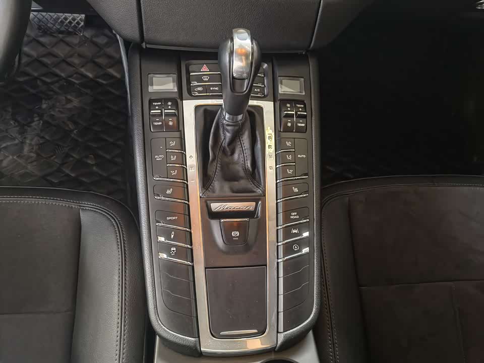 Porsche Macan Porsche Macan