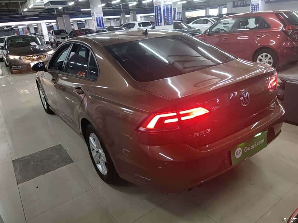 Volkswagen Lamando, 2017 все фото
