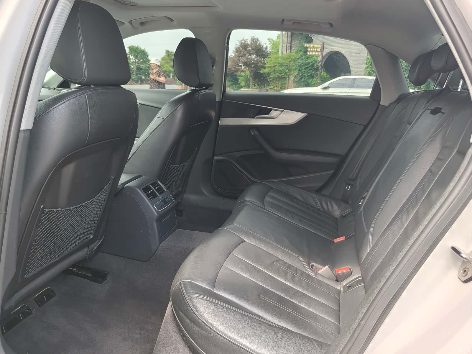 Audi A4L, 2017 4
