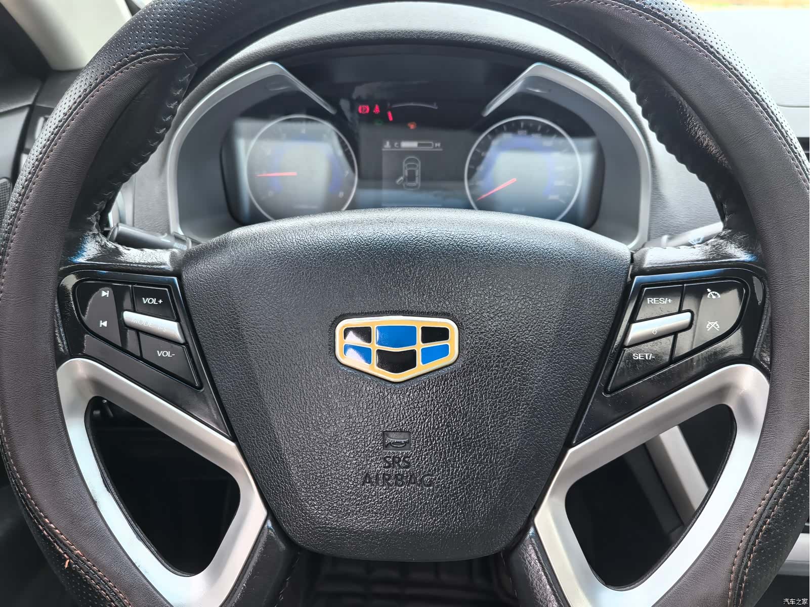 Geely Emgrand, 2016 10