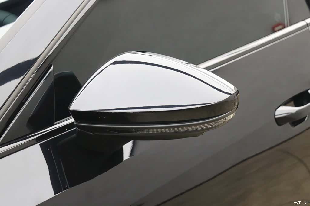 Audi A7L, 2024 25