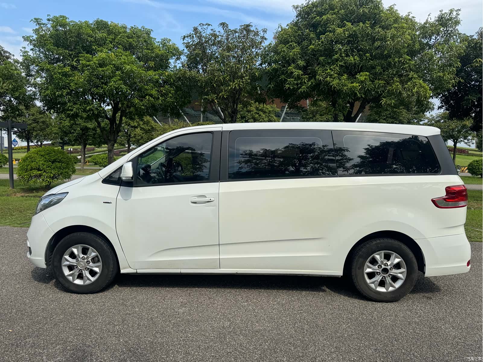 Maxus G10, 2015 все фото