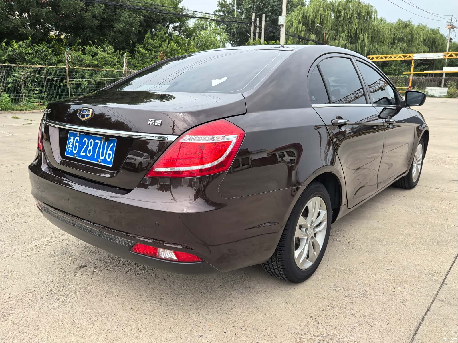 Geely Emgrand, 2016 7